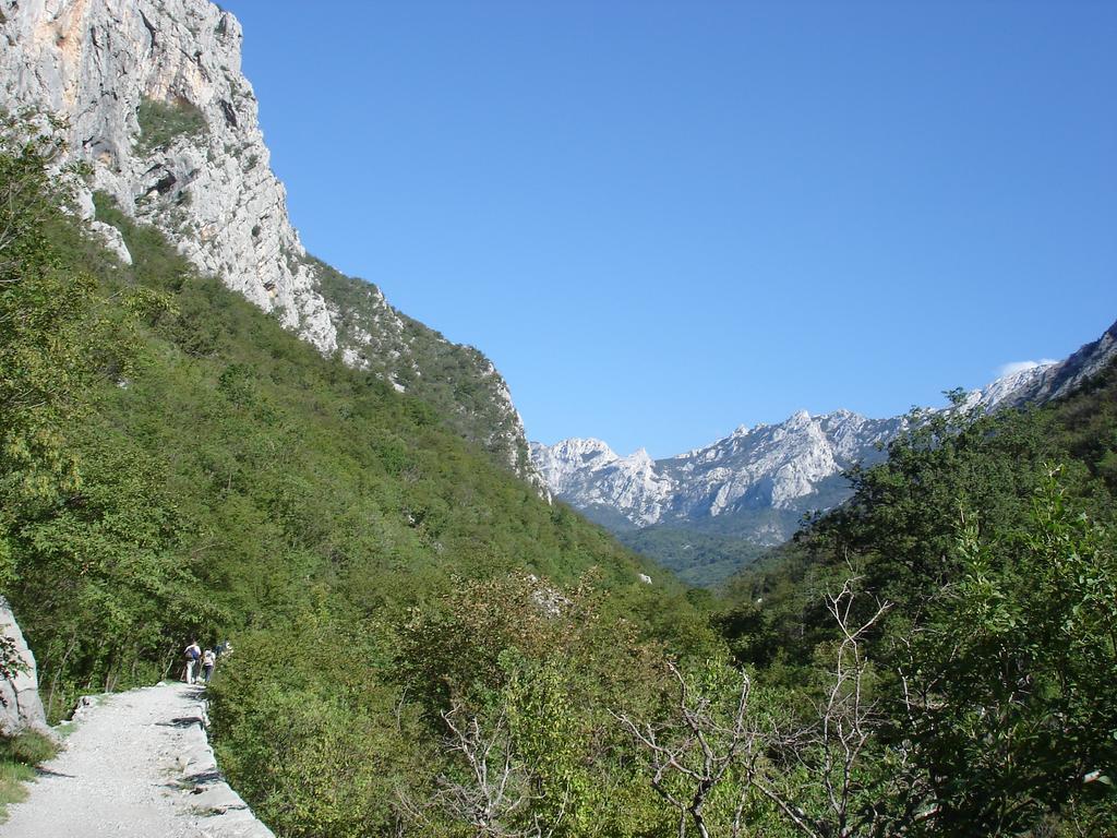 Holiday Home Paklenica Starigrad Paklenica Quarto foto