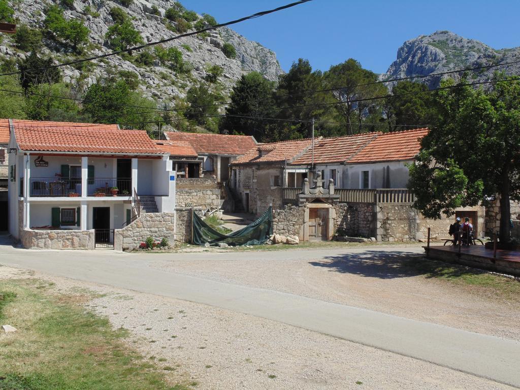 Holiday Home Paklenica Starigrad Paklenica Exterior foto