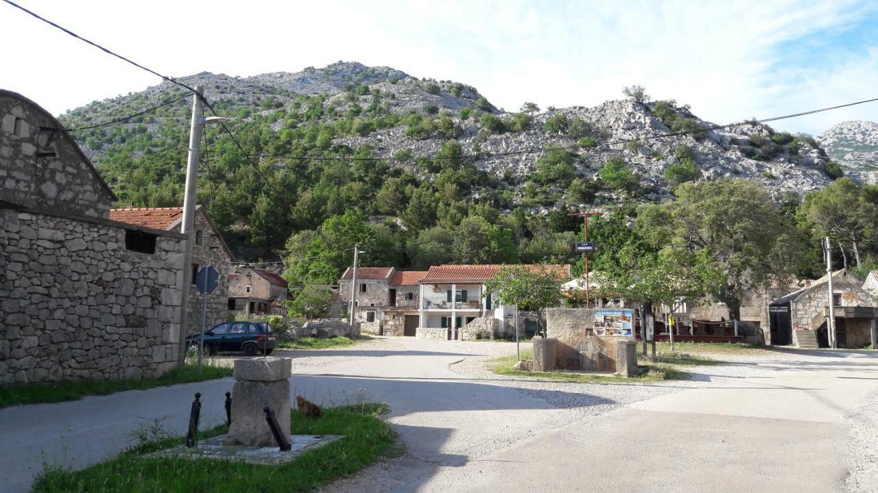Holiday Home Paklenica Starigrad Paklenica Exterior foto